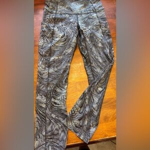 Lululemon Athletica Black Patterned Leggings
